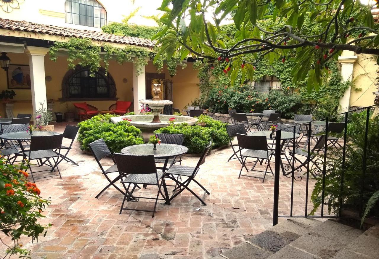 לינה וארוחת בוקר סאן מיגל דה אלנדה Casa De La Noche מראה חיצוני תמונה